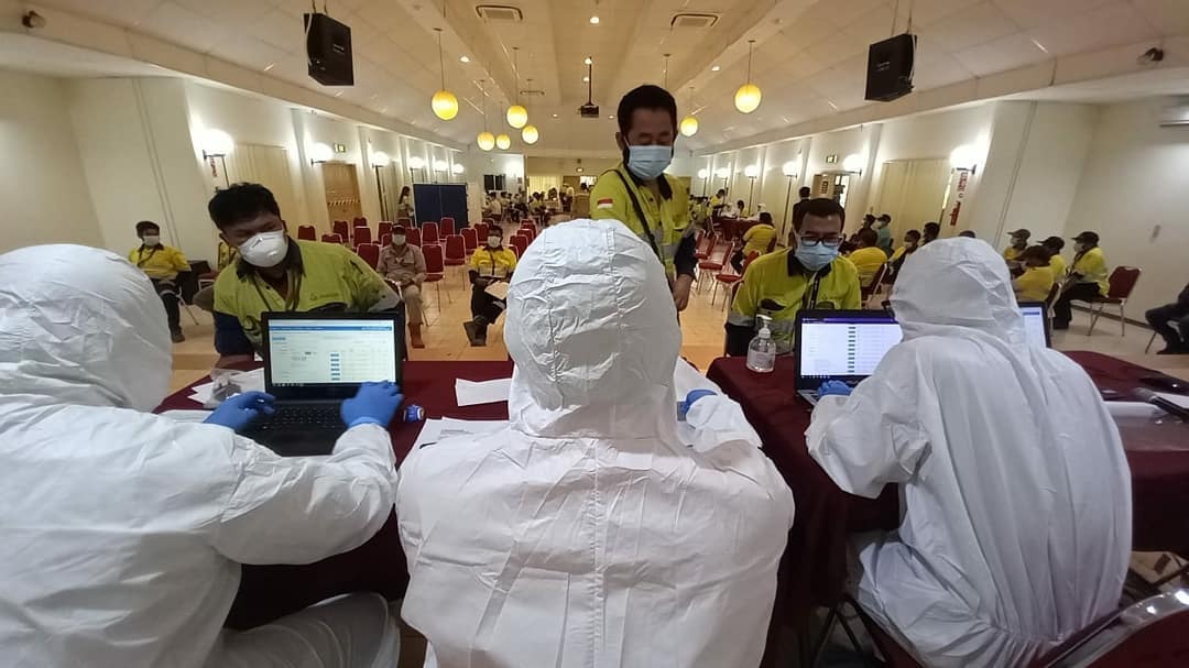 UNTUK PERCEPATAN PENANGANAN COVID-19 PEMPROV NTB BERI BANTUAN VAKSIN BAGI PT. AMMAN MINERAL, RSJ MUTIARA SUKMA BERI DUKUNGAN DENGAN TUGASKAN TIM VAKSINATOR